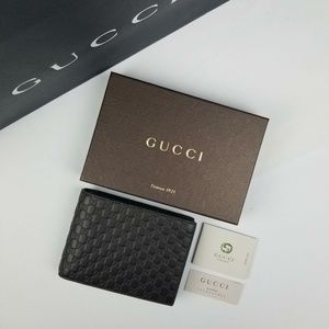 NWT Gucci Leather Brown Embossed Wallet & Pocket